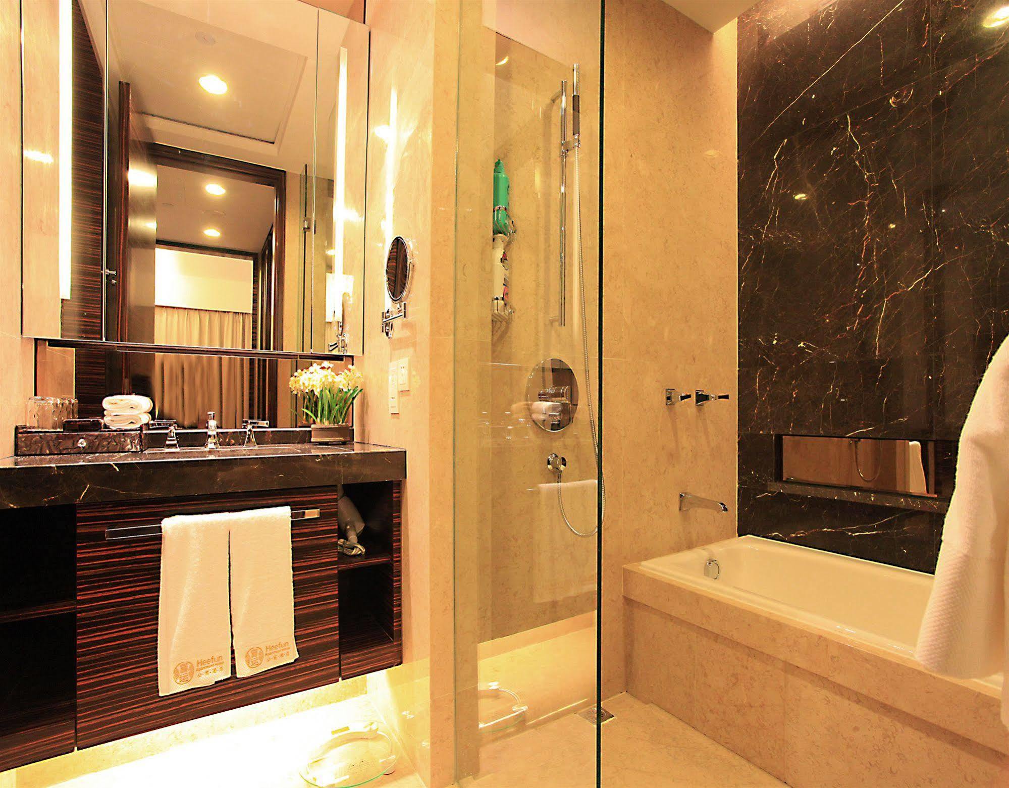 Heefun Apartment Gz -Poly World Trading Center-Walking Distance To Canton Fair Kültér fotó
